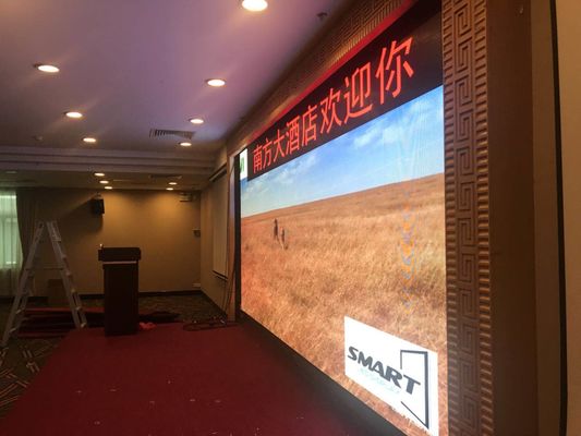 Mıknatıs Kurulumu Büyük Led Ekran Kartı 1/32 Tarama Sürüşü Kolay Çalıştırılan Duvara Monte Edilebilir Shenzhen Fabrikası