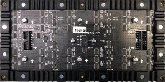 Esneklik P2.5 Piksel Aralıkları SMD LED Ekran Modülü Yumuşak Modül 140 Derece Yatay Görünüm Angel Shenzhen Fabrikası
